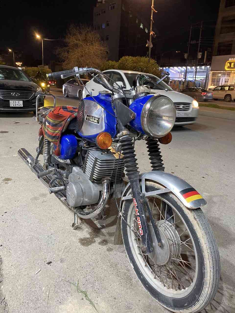 امزت 81 للبيع ***********
كصه ثانيه ماكنيت محرك ناعم السعر مليون وبيه مجال
