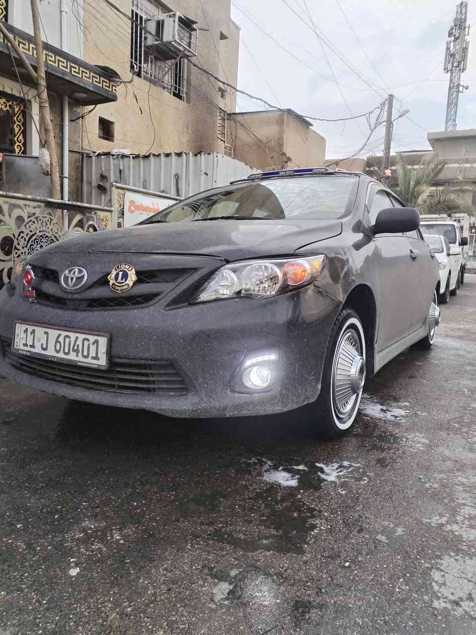 ﷽
الهم صلي على محمد وآل محمد
السلام عليكم شباب
الأسم / تيوته كورله 
الون / اسود غير محدد
موديل / 2010 محدث 13
رقم العجله/ 11 بغداد 
حجم المحرك / 2000
كير / اوتوماتيك +عادي
السعر / 115
مواصفات نص فول 
1 / شاشه تاب 
2 / كامره خلفيه دواره
3 / تحكم استيرن 
4 / حساس خلفي 
5 / كشنات مخمل
6 / لد أمامي 
7 / تبريد ثلج 
8 / مثبت سرعه 
9 / تخم تاير خط ابيض جديد 
10/ تخم كبات شوفر 15
11/ دوشمه عام
12/ سيبايه ابو عمار اصليه 
13/ ماشيه 258الف
14/ تاج +فانوس +دركه 
15/ منضومه زنون أصليه 
16/ مري كهربائي 
السياره أمريكيه
 حادثها قبق جنطه شويه بل جاملغ 
بيها قطع صبغ ابيع احزام 
كير مكينه صدر تبريد كله كفاله
سياره شرط احله من صور بعد
شرط التحويل ثاني يوم 
بيع أو مراوس حسب القناعه
الاستفسار *********** 
الرقم الثاني *********** 
مكان بغداد الشعله حي الجوادين
