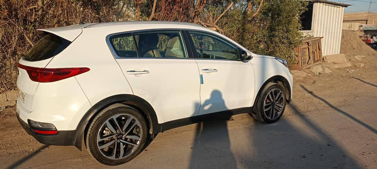 سلام عليكم كيا سبورتج خليجي موديل 2019 محرك 2000 نص فول بيها صبغ بنيد +جاملغ امامي وخلفي والسونار موجود ويه الصور السعر 175 وبيها مجال
مكانه بغداد فلكه حي النصر
***********
