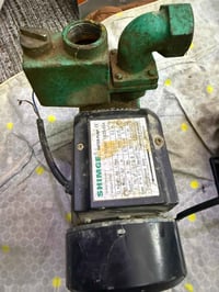 ماطورات مي ثنين مستخدمات بس الاسود شتريته وبضب طك عدي جديد يعني كلشي م...