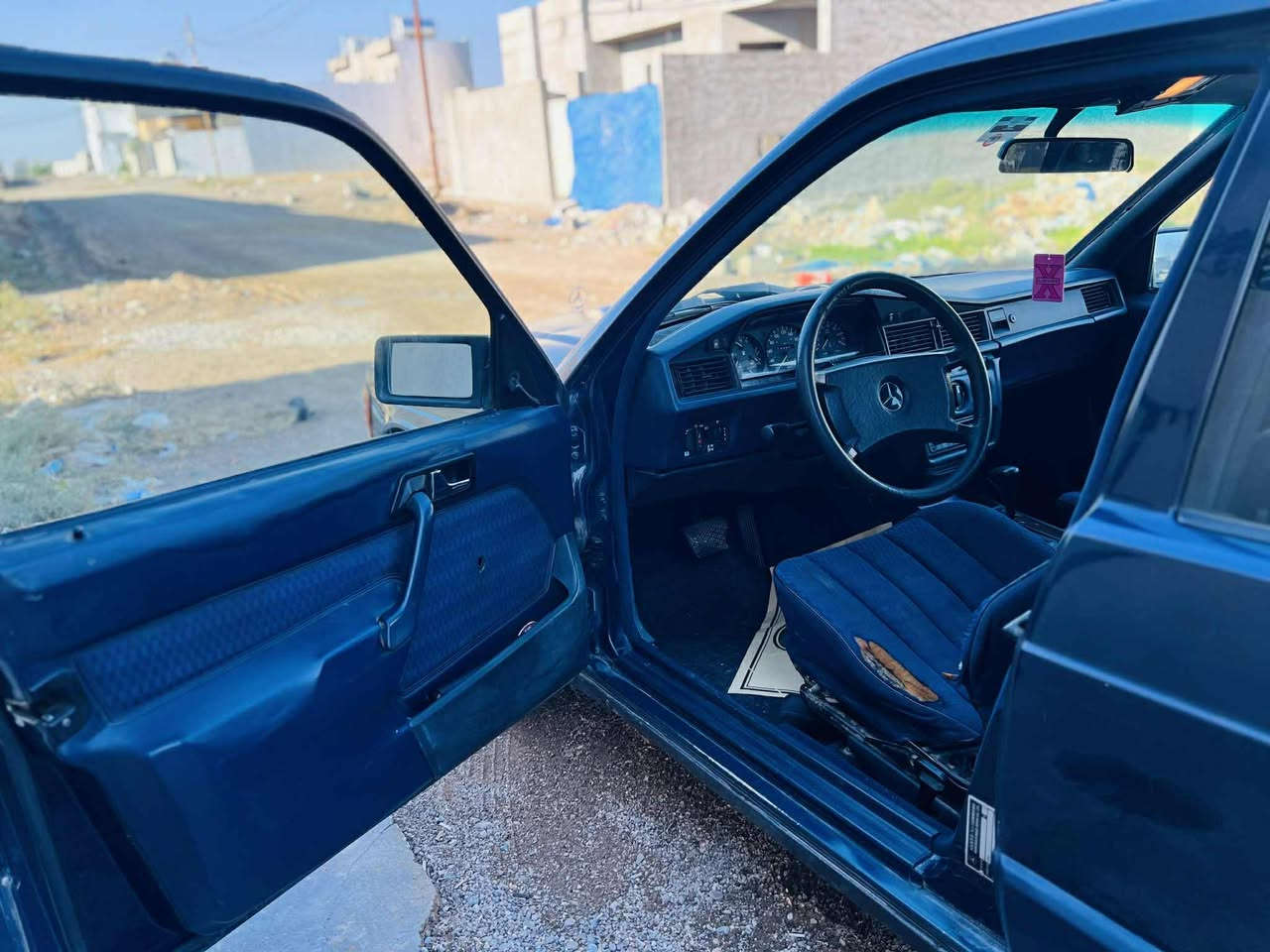 مرسدس 190 موديل 1989 مواصفات 1992
رقم كركوك باسمي حته بطاقه بانزين بيها سنويه لل29 

سلايت 

محرك بلادي 4 سلندر 2000 كابريتر 

صدر جديد امامي خلفي 

دبلات جدد 

لايتات جدد مع منضومه زنون 

جام 4 كهرباء 

غرفه جديده ما عدا كشن السايق مشكوك شك بسيط 

السياره خير من الله الحمد الله ما كاعده 24 ساعه تلكوها عل دولي 

السعر 55 ورقه 

عنواني كركوك  (للتاكيد السياره باسمي حصراً)


**إذا كنت صاحب هذا الإعلان وتريد حذفه لأي سبب، رجاءا أرسل رسالة إلى الدعم الفني**