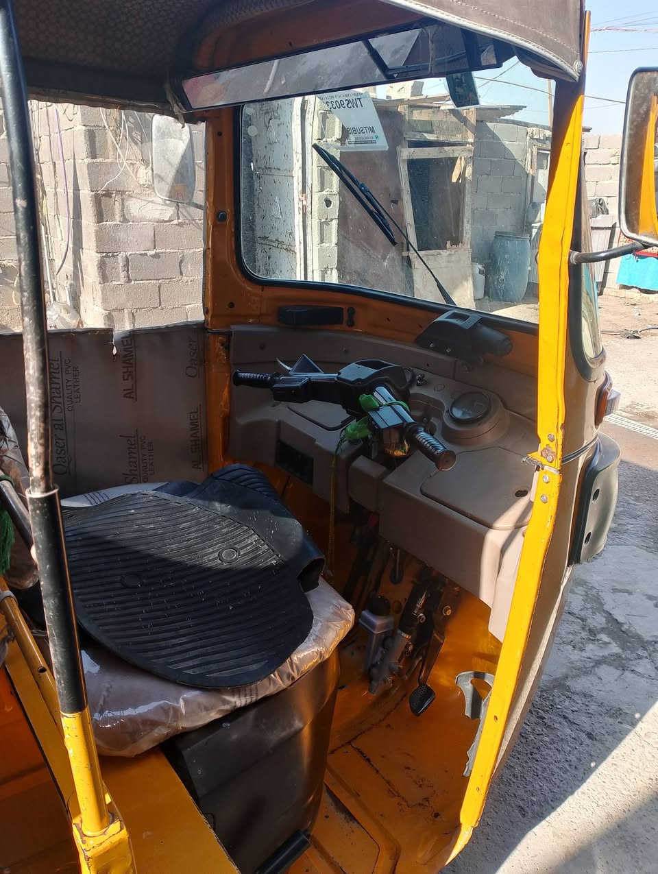 سلام عليكم تكتك البيع موديل 2020شهر 11رقم سنويه تكتك مكفوله من ضربه ولا صبغ مابيه شي مكينه مجفته مكاني مدينه الصدر السعر 6600بيه مجال ***********
