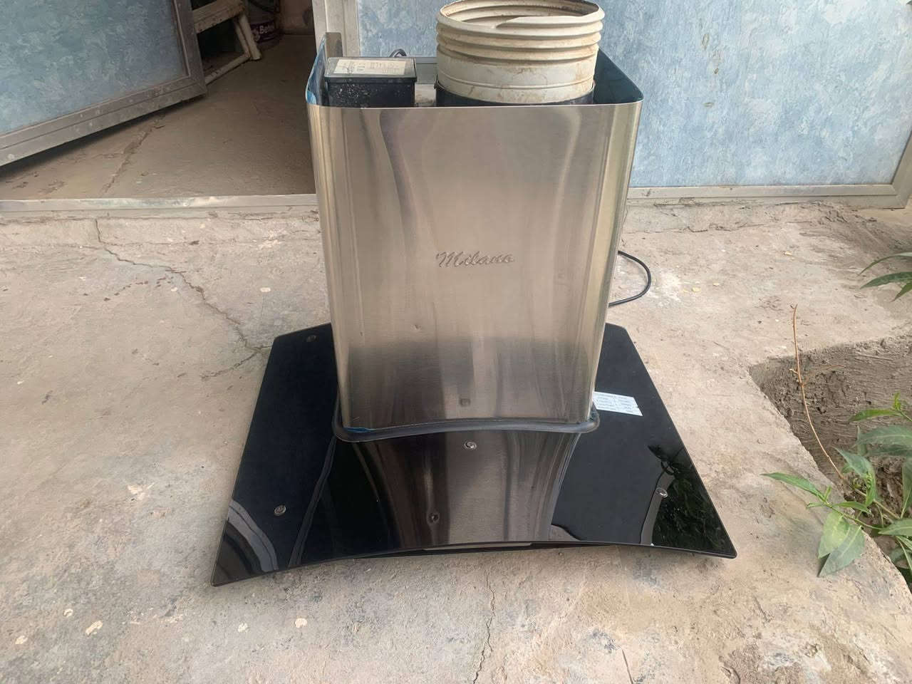 مرشحةميلانو حجم 60 نظيفه جدا السعر 40 للاتصال ***********
