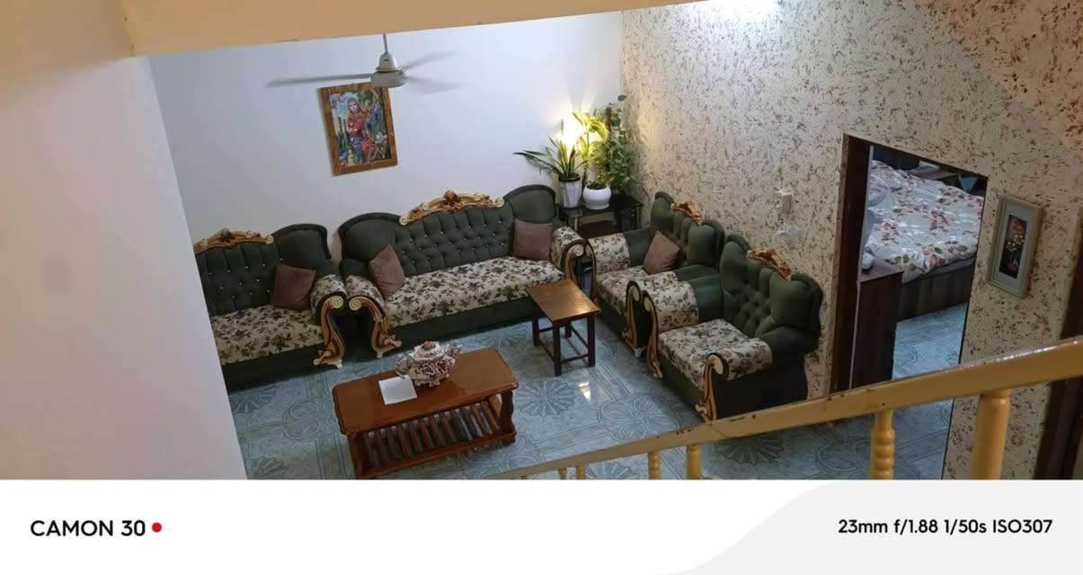 دار سكني للبيع
المسافه 300
طابقين 
واجهه 10 نزال 30
الموقع القادسيه خلف ثانوية ميسلون
شارع 20 صدر طير
5 غرف نوم 
4 مجمعات صحيه
الطابق الأول غرفتين نوم 5في 4
هوا داخلي استقبال 6في 4
الطابق الثاني 3 غرف نوم صيحات 2 غرفتين 7ونص في 4 سحب مغربي 
هوا كبير 8 في 5
البيت فيه درج حديد خارجية ممكن البيت يكون بيتين صالح السكان لعائله كبيره 
السعر المطلوب 195 وبيه مجال التواصل موبايل ***********
