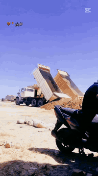 سلام عليكم 
يوجد لدينا انواع التراب 
 دفان. قطع.مجمعات سكنيه
مواد .سبيس . رمل.جلمود .سمنت.فله مال سايلو دوح معبه طن 85 الف
يوجد لدينا كادر عمل.🦺👷 تدخيل مواد. تنضيف الانقاذ 
***********
