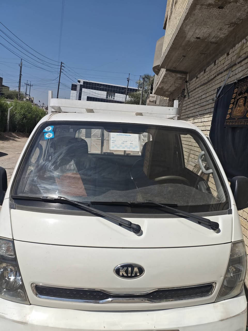 كيأ18 بدون صبغ صدر وباتري وتايرات جديده كفاله عامه 
رقم واسط انكليزي باسمي سونار موجود
مكان السياره بغداد مدينة الصدر 
118مكفول بلنشر هذا رقم صاحب سيارة ***********
