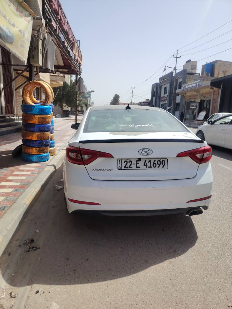 سوناتا ٢٠١٥ امريكي سياره حلوه لا تنقيص لا بخار بس تشليع بسيط بيها مكانها نجف رقم اربيل انكليزي *********** النجف, العراق
