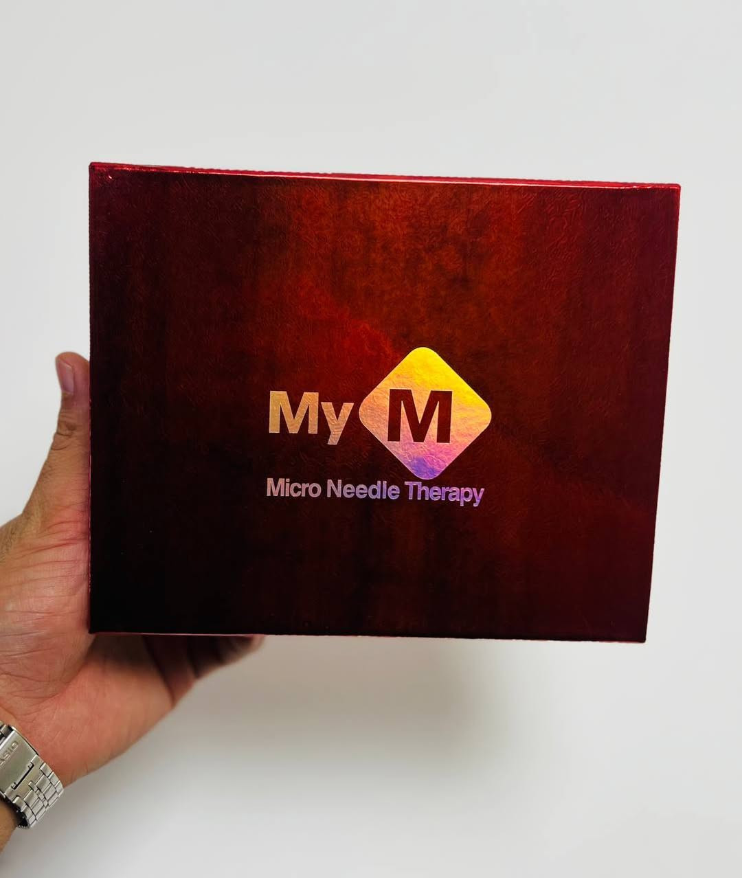 جهاز مايكرو نيدلنغ / ديرمابن (MyM Micro Needling Therapy) 💉

يستخدم لتنشيط وإعادة تكوين خلايا البشرة 
🧏🏻‍♀️ بإستخدام جلسات الميزوثيربي المنزلية لعلاج للكلف العميق والتصبغات العميقة والحفر والمسامات  والتجاعيد ولنضارة البشرة ...👇👇
فوائـدة : 
✔️ علاج الكلف 
✔️التصبغات العميقة 
✔️ الحفر والمسامات والتجاعيد
✔️ لأعطاء نظارة وأشراق للبشرة 👩🏻‍🦳 
✔️ إزالة الجلد المترهل 🥀
✔️ إزالة التجاعيد 🍂 يحسن ويوحد لون البشرة وملمسها 🌼
✔️ازالة علامات حب الشباب والندوب وتجديد  البشرة.. 
جهاز #الدرمابين derma pen 
من احدث التقنيات الي دتستخدم في مراكز التجميل.... 
الجهاز عباره عن ابر صغيره جدآ وبسرعه كلش قويه تدخل للبشره وتسوي خدوش من الداخل مما ينطي ايعاز للدماغ حتى يحفز على انتاج مادة الكولاجين ويصلح 
مشاكل البشـرة. جهاز الديرمابن

للحجز والاستفسار مراسلة خاص


**إذا كنت صاحب هذا الإعلان وتريد حذفه لأي سبب، رجاءا أرسل رسالة إلى الدعم الفني**