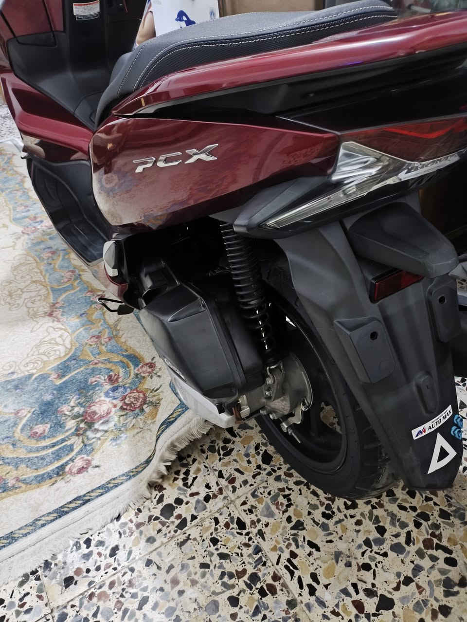 السلام عليكم للبيع PcX ياباني jf كفاله عامه من كلشي دراجه بلجيس حساس ازدحام استان حساس كهربائيات كامله كلشي مكفول  على أيدي بيهه وصل معرض ***********
