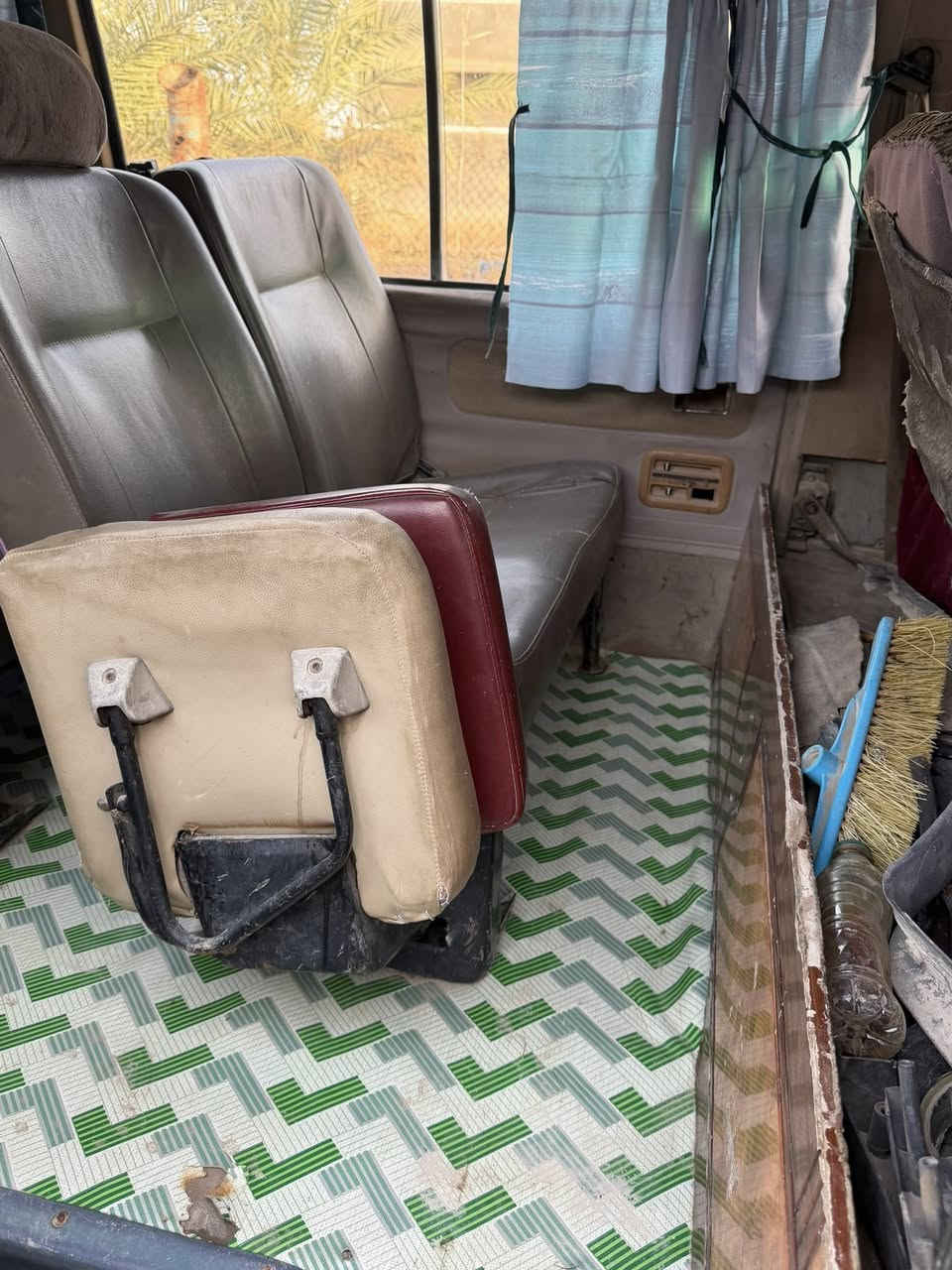 سياره كية محرك وكير كفاله كشر يخبل دواخل جيس رقم صدامي راعيهه موجود كير اوتو سعر ٣٣ وبيهه مجال قليل مكانهه بصره قضاء المدينه رقم***********
