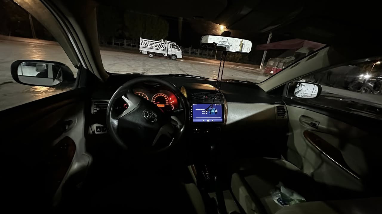 السلام عليكم 
كورلا 2013 خليجي 
مكينة 1800
بيها أربع قطع صبغ 
رقم بغداد 
سعرها 125 وبيها مجال قليل 
مكاني بابل الإسكندرية 
***********
