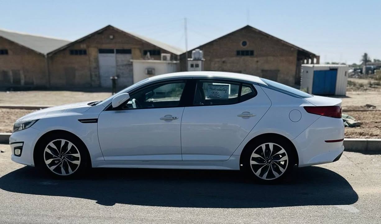 اوبتيما 2016خليجي
⛔️كلين بدون صبغ حتى دعاميات بدون صبغ 
⛔️فول موصفات عدا بنوراما
محرك 2400دبل كزوز دوش  محرك مفتوح تجفيت فقط
تحكمات ستيرن 
ثلاجه
مرايات شفط 
اشاير ترحيب بل ابواب 
داخل لونين مطعم ب صاج
ومواصفات معروفه بل اوبتما 
⛔️سياره باسمي تحويل ثاني يوم 
رقم بغداد 
⛔️ماشيه198كيلو وقابل الزياده
سياره جاهزه من كلشي ما تصرف عليها دينار 
الاستفسار ***********
