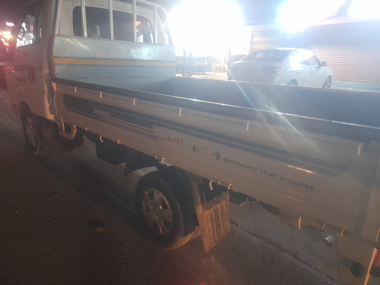 سلام عليكم كيا 23محرك لا صرف ولا بخار رقم بغداد نكليزي  سنويه لل29بسمي تحويل مباشر مكفوله ماشيه 60 الف سياره نضيفه السعر145وبيه مجال قليل  مكان السياره بغداد بسمايه ناحيه الوحده للستفسار ***********
