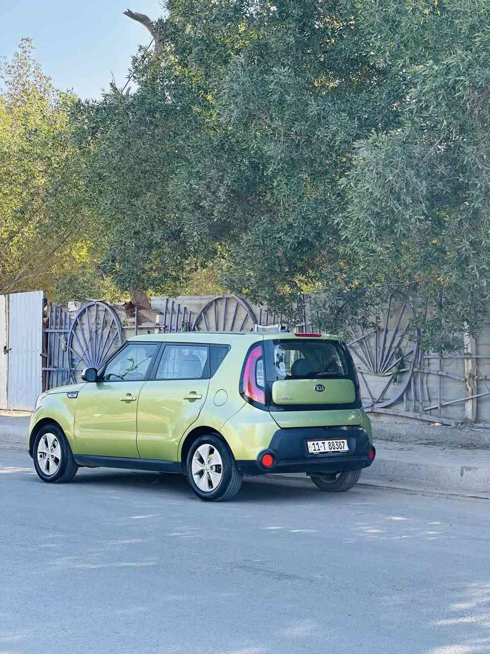 السلام عليكم 🫡
صول موديل 16 لون 🍏 
مواصفات اعتاديه 
شاشه تاب  ماشيه ١٠٦  محرك وكير خير 
من الله 
تخم تاير 
حداديه جديده 
تبريد 
السياره رقم جديد وهزه جديده 
بيه ٣قطع صبغ بدون دواخل جاملغ وبنيد وباب صبغ فقط
للاتصال *********** 
السعر 95 وبيه مجال بسيط كلش
