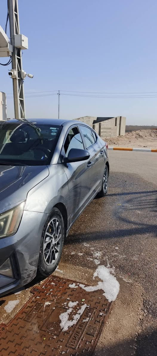 النتره 2019 سياره حلو وضالمه التصوير محوله رقم انكليزي 
._السياره ما مشيه 
.*ترايك منا البصره 
. المحرك 2000
. كهربائيّة شغاله
. السعر 160 ورقه وببه مجال حك الجيه 🔥
الرقم *********** وتساب او خاص 
. المكان كربلاء 
ملاحظه: الما ميشتري لا يكسر بحلال الناس
