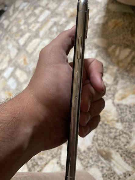 ايفون اكس ماكس نضافة 94‎%‎‎% سعره 190 وبي مجال// نموذج M ماستر // نضيف جدا // جهاز مستبدل فقط بطارية نضيف حيل// عنوان بغداد بلديات // ***********
