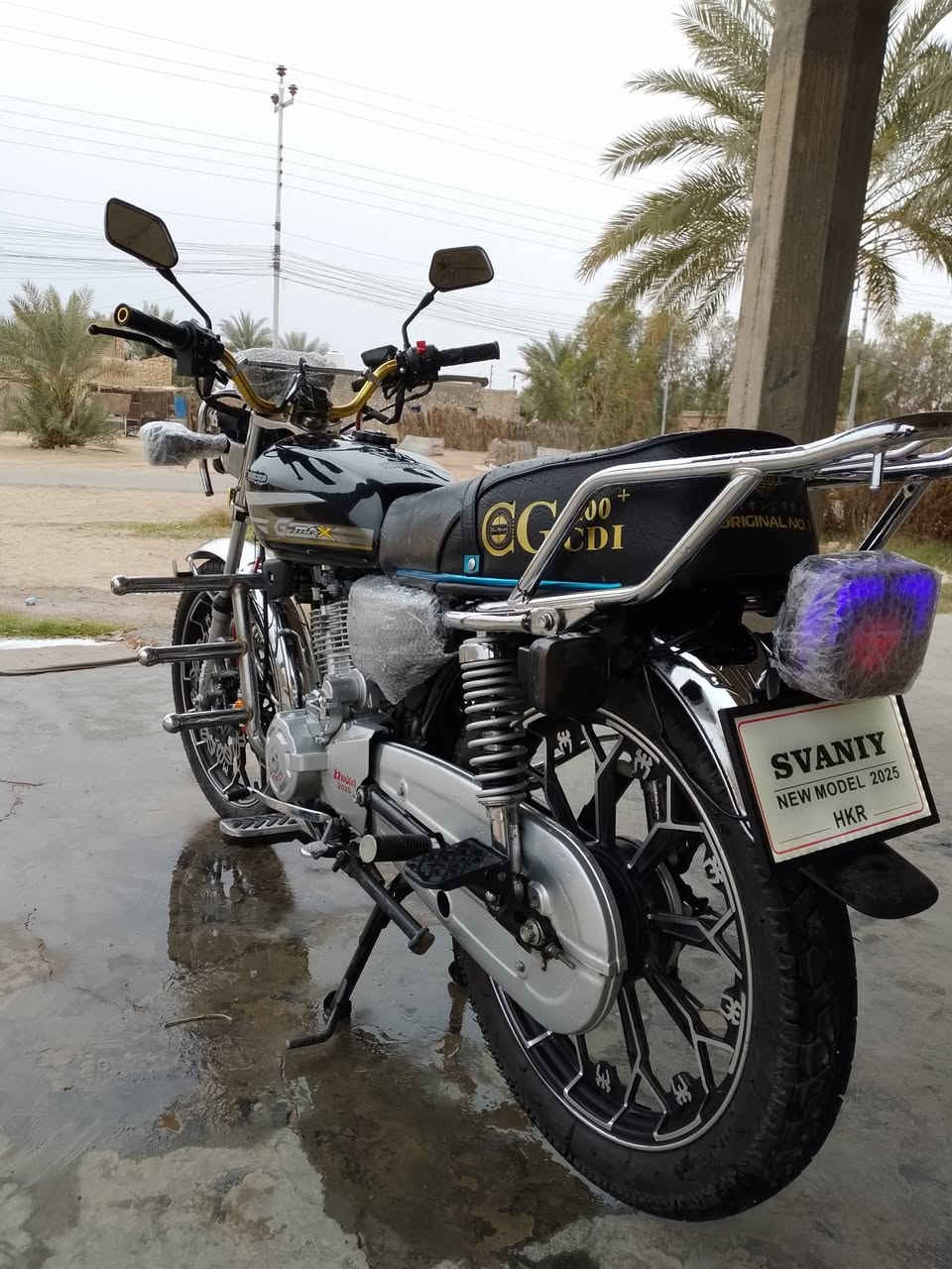 سلام عليكم دراجه سيفان موديل 25 محرك 200 سعره 850.      ***********
