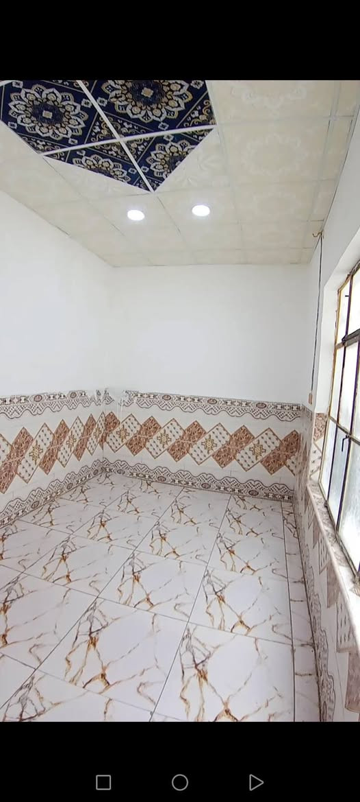 بيت للبيع ١٠٠م زراعي غرفه وصاله ومطبخ واستقبال وحمام داخلي وخارجي نضيف سعر ١٥ وبي مجال
البراكيه شارع المعمل شارع سيد حبيب قرب حسينيه سيد حبيب  ***********
