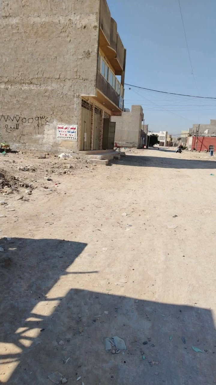 السلام عليكم ورحمة الله وبركاته...
قطعة أرض في منطقة البلديات _الضباط الثانية موقع مميز ومساحتها 100 ...10x10 بصف الركن ثاني قطعه وشارع عريض ومميز على من يرغب بالشراء سواء قطعة كاملة او تقطيع 50 متر... 
التواصل مع صاحب القطعة  رقم الهاتف :
*********** 
ولكم مني خالص الشكر والتقدير.
تحياتي لكل الأعضاء ❤️❤️
