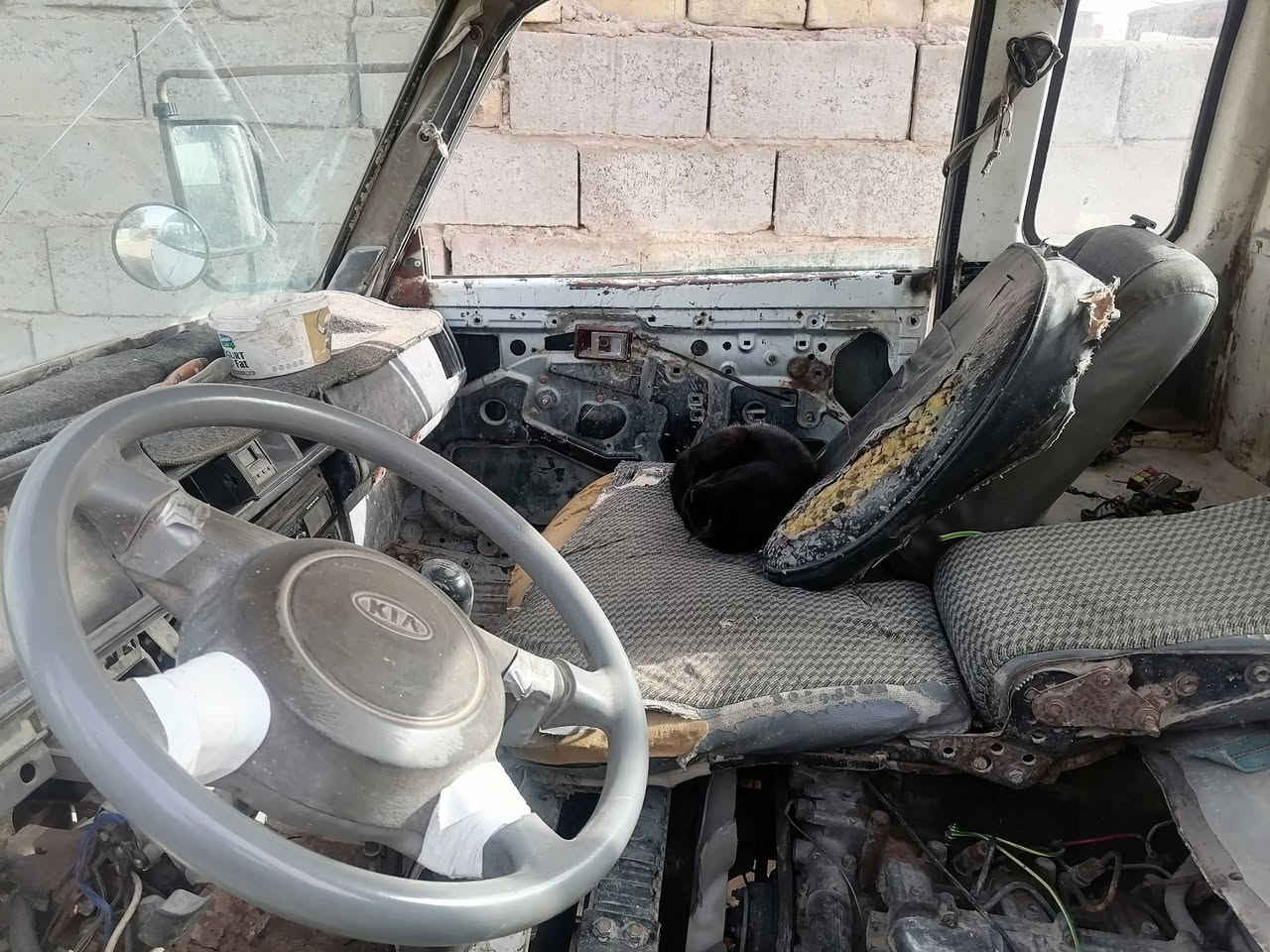 كيا حمل 96قمار وربع سعر 28وبيه مجال لشراي رقم ***********5
