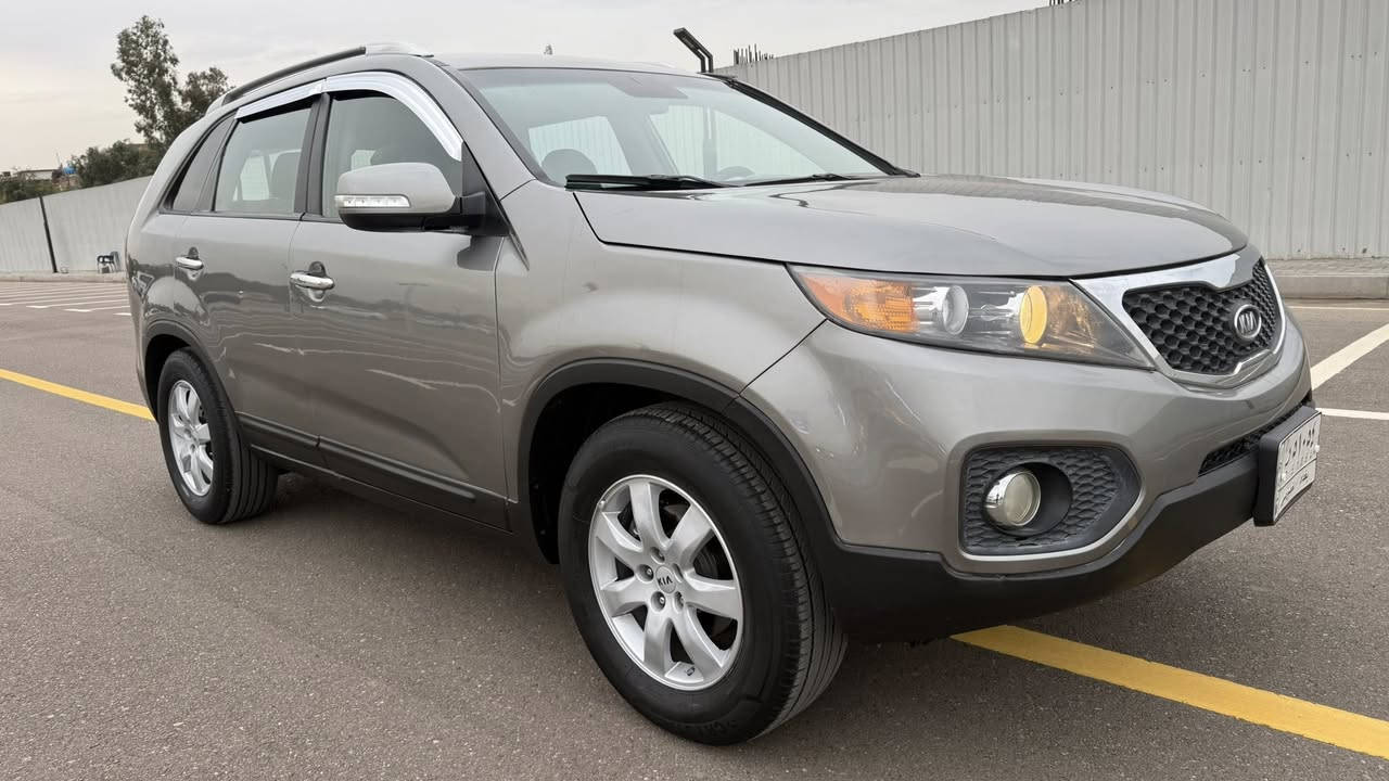 للبيع كيا سورنتو موديل 2012 رقم بغداد بسمنه تحويل ثاني يوم وارد امريكي حادثها جاملغ خلفي مكفوله من الغد والشواصي بدون ايرباك مصبوغه فرن اثر جراد ومابيها اي نقص كير مكينه صدر تخم تاير تبريد ثلج فول عده الفتحه مكينه 6 سلندر بصمه قطعتين تبريد السعر 117 مكانها بغداد للستفسار ***********
