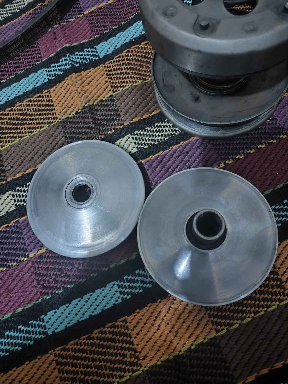 سلام عليكم كلج مامي و صفاكه و طاسه و سبرنكه شرط شغل جدد بلديات مو تجاري بلاد كلج مامي قفله 15 و خلفي عوزه بس بنز كلج هم قفله 15هاذ رقمي شغال ***********
