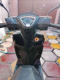 سكنس صيني للبيع نظافة مثل ما تشوف بس الدراجه كايمه ابيع كوم حديد قفلها...