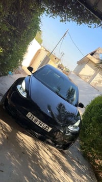تيسلا موديل 3 • ٢٠٢٣ • ٥٣ ألف كم