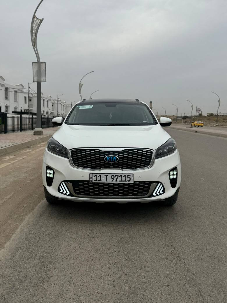 سورنتو 2020 خليجي 
محرك 6 سلندر 3500 كير 8 نمر 
كير و محرك كفالة 
رقم بغداد فول مواصفات 
بصمة 
شاشة كبيرة
بانوراما
دفع رباعي
اربع كامرات
تبريد منفصل
لايت لد امامي خلفي
جنطة كهرباء
ويل 19
مري شفط
سبع راكب
تبريد 3 قطع
تدفئة و تبريد الكشنات الامامية 
تدفئة الكشنات الخلفية 
بردات خلفية 
كراسي كهرباء 
سايد بريك بصمة 
حساس امامي خلفي 
اوتو هولد 
وضعيات قيادة ( طبيعي - ايكو - سبورت - سمارت)
تحكمات ستيرن 
ماشية 64 الف حقيقي
السونار مرفق بالمنشور
هابرني وتدلل
***********
او راسلني خاص ديوانية, القادسية
