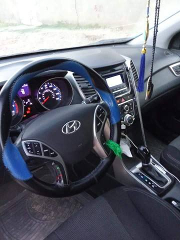 النترا 17هاج باك وارد امريكي رقم سليمانيه حادثة جاملغ الامامي والخلفي الأيمن بيه أربع قطع صبغ كير محرك تبريد كله جيد جداً محرك حجم 2000جي دي سيارة نظيفة استخدام شخصي  ماشيه 170السعر 88وبيه مجال بسيط مكان السيارة الصويرة المزرعة رقم موبايل *********** سونار مرفق بصور بغداد, العراق
