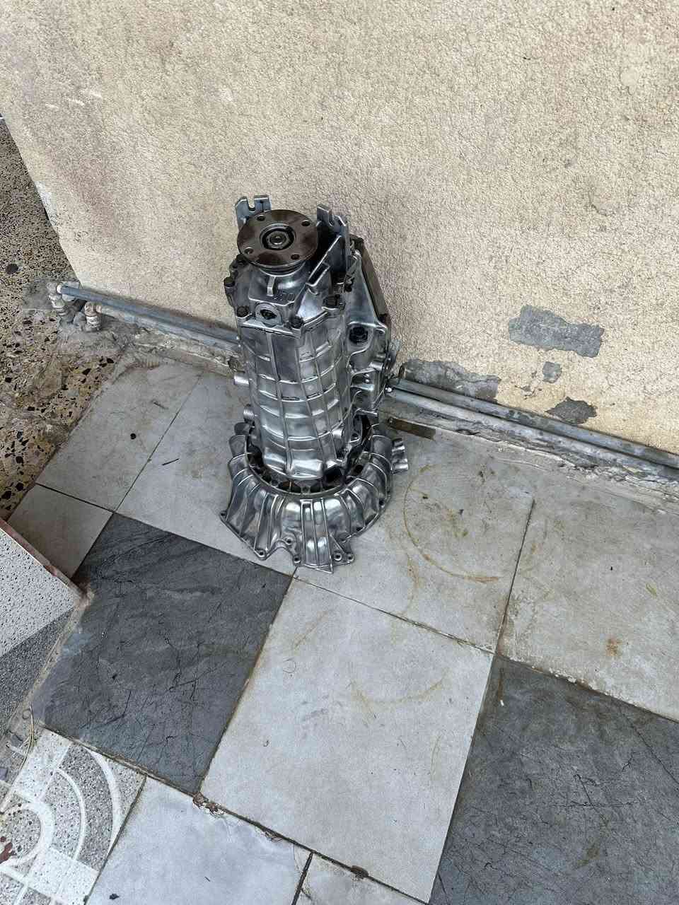 كير ثمانية بن للبيع هو والتورباين شرط الشغل سعرة ٦٠٠ ***********
