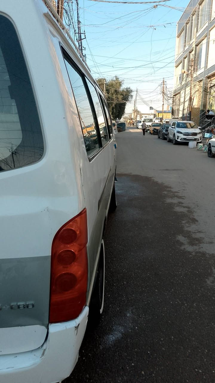 سيارة موديل  2012 بيهة تبخير سيارة جهازة صدرهة جديد وتايرات جديد داخلها حلو العنوان بغداد الدورة 
***********
