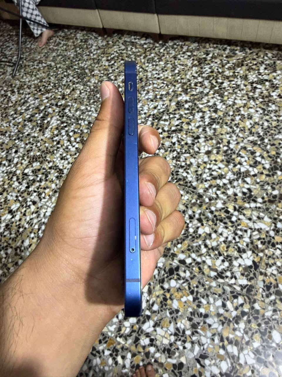 ايفون 12 ذاكره 128 بطاريه 90 ممبدل بي ايشي مكفول بي فطور بل كلاس كله شغال استخدامه يخبل رايده 270 وبي مجال عنوان بياع الشرطه الخامسه *********** 🩵
