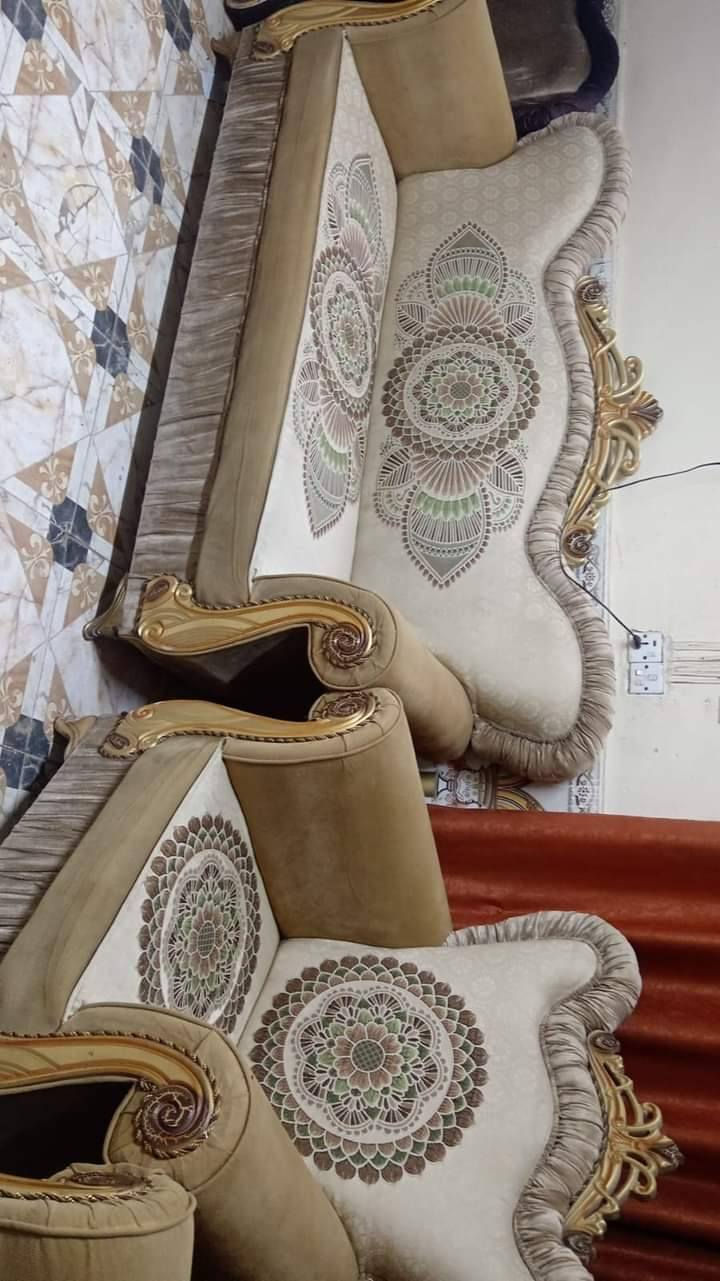 تخم تركي نظيف جدا ١٠ مقاعد للإستفسار الاتصال بالرقم ***********
