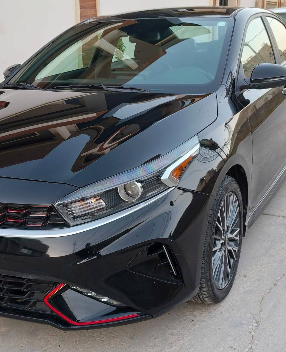 كيا فورتي   GT line
موديل 202‪4  
مواصفات بصمة تشغيل عن بعد شاشة كبيرة كشنات جلد رادارات امامي جانبي تحديد مسار دبل بصمة  جديدة وضع الشركة رقم كاتي.. 
حادث خفيف صبغ جاملغ  خلفي فقط بدون دواخل بدونك ايرباك ماشي ١٣ الف فقط
سعر ١٤٣
***********‪ موصل, نينوى
