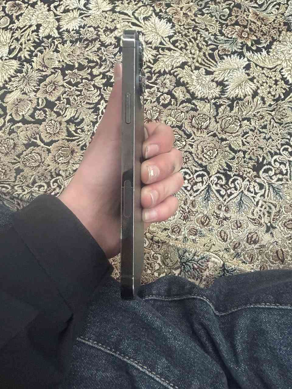 13promax💯
128 1sim esim
LL/A
Battry 90 
370$qfll
90/paka
شوێن هەولێر


**إذا كنت صاحب هذا الإعلان وتريد حذفه لأي سبب، رجاءا أرسل رسالة إلى الدعم الفني**