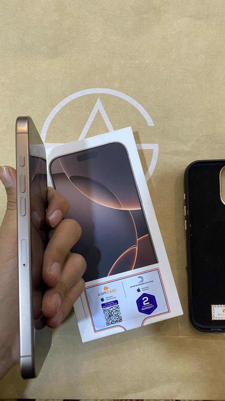 ايفون 16 برو ماكس
الذاكرة : 256
iPhone 16 Pro Max
البطاريه 98 بسبب التحديث الجديد .يعني هيه 100
النضافه :100
الجهاز نضيف جداً جداً الجاهز تحت الضمان ينتهي 2026/5/26
الجهاز وتر بروف 
الجهاز مضمون من الخدوش اي خلل 
كما موضح بالصور الجاهز خالي من اي نقوصات 
كارتون الهاتف مع الابره لخراج الشريحه 
مع كيبل الهاتف  . السعر قابل لتفاوض قليل جداً 
رقم الهاتف ***********
العنوان البصرة كرمة علي
