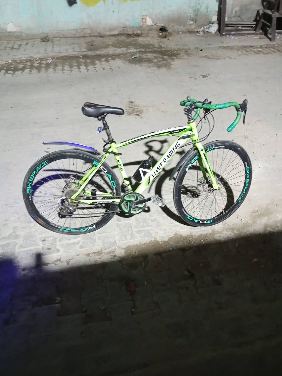 بايسكل رود سباق للبيع لاستفسار
***********
