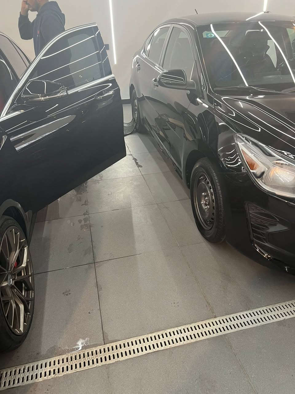 ريو موديل ٢٢ للبيع او مراوس غير موتواجد عل فيس مكلف بل نشر وهذا رقم صاحب السياره  اب بغداد ***********
