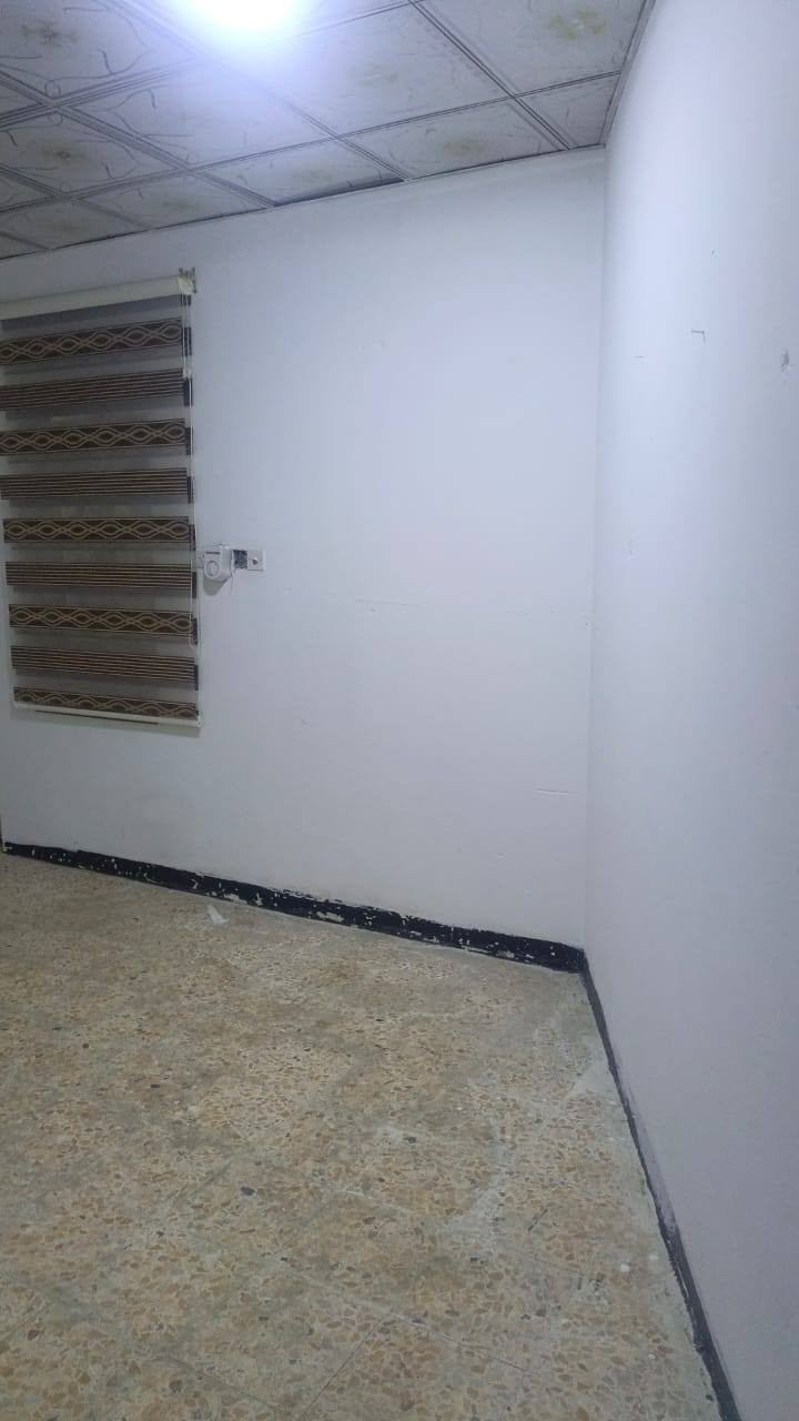 شقه للايجار جمهوريه شارع المكاتب غرفه وصاله مطبخ حمامات شامل ماء كهرباء نت الايجار قفل 400 ضمن بنايه سكن عوائل فقط او موظفه اومره كبيره 
متوفر عروض أخرى

 ***********
***********
