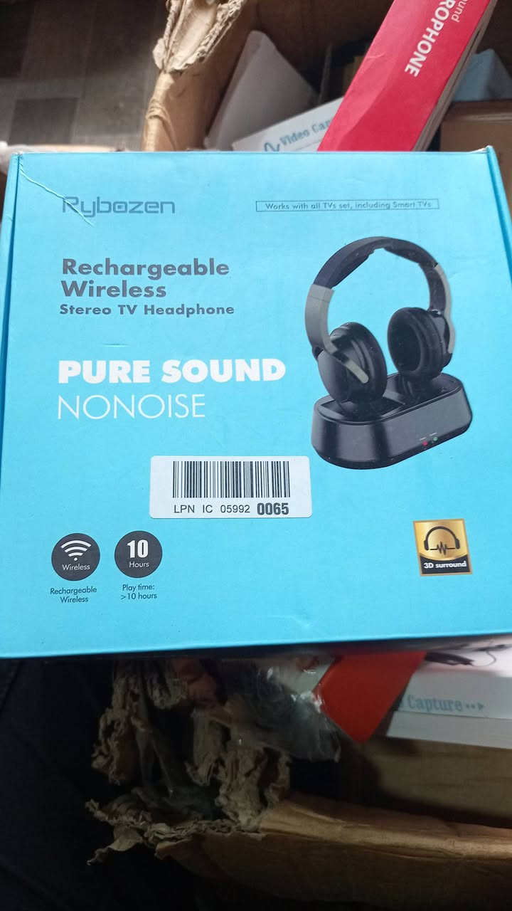 هيد فون قطعة متتكرر
مال بلازما 

مابيها تأخير بالصوت 
لان ترسل الصوت عبر الترددات وليس البلوتوث

شركة ريبوزن 

20 اول تم 

شحنها 8 ساعات او اكثر 

بيها عزل مخيف 

فحصتها


**إذا كنت صاحب هذا الإعلان وتريد حذفه لأي سبب، رجاءا أرسل رسالة إلى الدعم الفني**