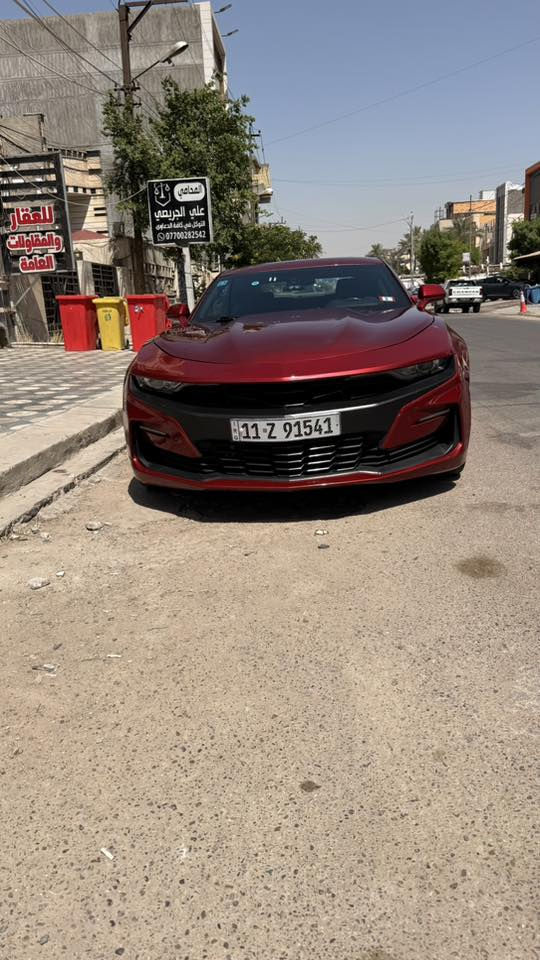 � شيفروليه كمارو RS 2023 🔥
ماروني ملكي ❤️‍🔥
محرك 6 سلندر يعطيك عزم وأداء سبورت 😎

✅ فول مواصفات
✅ فتحة سقف
✅ شفتات ستيرن
✅ داخلية رياضية فخمة
✅ شاشة + كامرة + مواصفات كاملة

🔧 الحادث: جاملغ امامي و جاملغ خلفي و شويه من بندي 
مكان السيارة المنصور الداودي 
سيارة تجمع بين القوة، الهيبة، والشكل العدواني 🐅
لاتصال على الرقم 
***********
