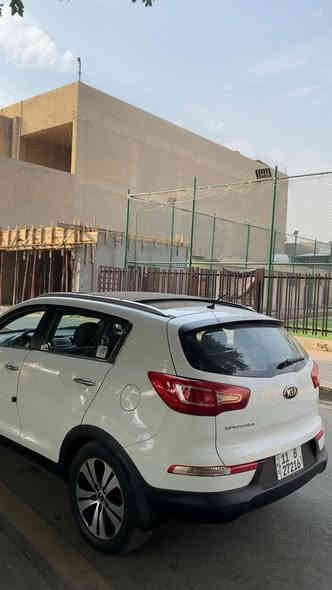 سبورتج خليجي للبيع او مراوس
مديل11
فول مواصفات
لد امامي لايت عدسه
5بصمات
بانوراما
مري شفط +اشاير مري
حساسات +كامره
تحكمات جهتين
كشنات جلد +كهرباء
تبريد ثلج
تخم تاير
ماشيه92
رقم بغداد دولي ب اسمي 
مكاني بغداد الاعظميه السعر137وبيهه مجال
***********
