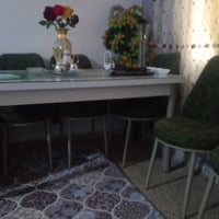ميز طعام • ٤كراسي • بيه مجال