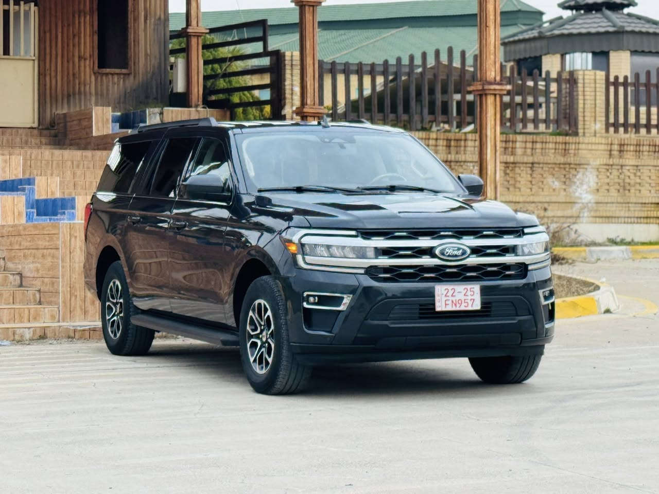 فورد اكسبيدشن
موديل 2024
ماكس XLT
فول مواصفات عدا فتحه
ماشيه 41 الف ميل
حادث جامرلغ و بنيد بدون دواخل
ارباك سستم راجع بلادي 
بدون رقم يترقم شمالي
السعر // 280 
مكان السياره كركوك
***********
