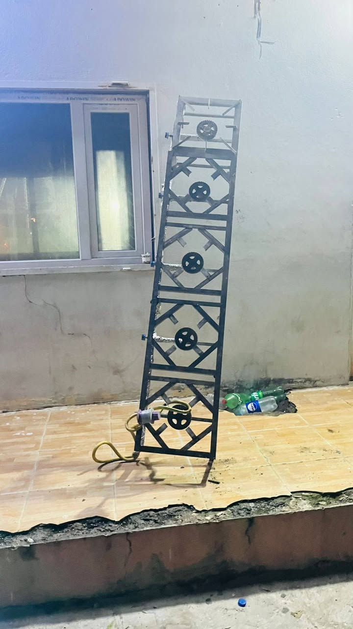 طباخ اخو الجديد مستخدم قليل 5 عيون السعر 100الف 
للتواصل *********** 
واتساب ***********
