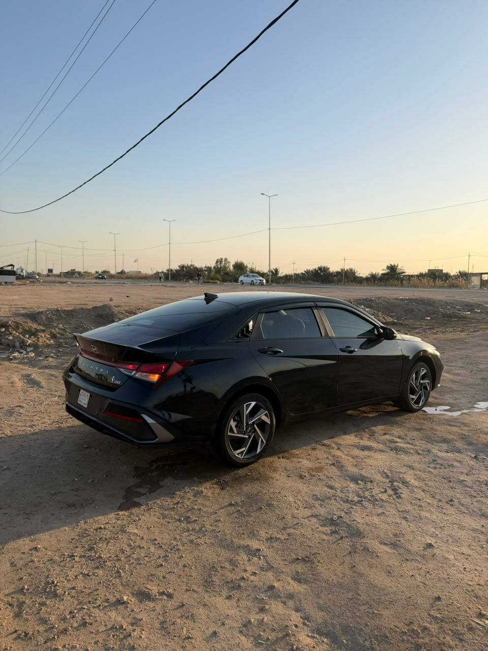 السلام عليكم للبيع هونداي النترا موديل 2024 خليجي بيها قطعتين تبديل جاملغ باب فقط  السياره حره تترقم جميع المحافظات محرك 2000 فول مواصفات ما عدا فتحه تبريد قطعتين تخم تواير كير محرك شرط سياره كرتون جديده العنوان السماوه قضاء الرميثه رقم الهاتف ***********
