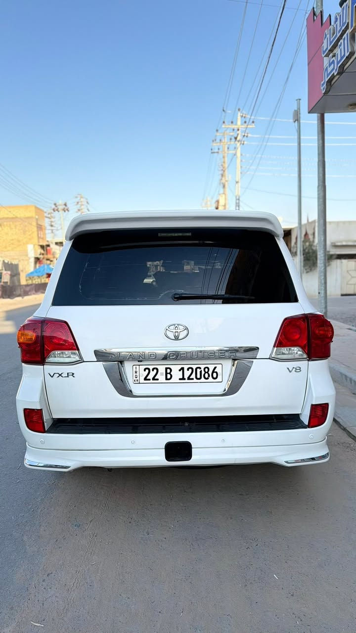 لاندكروز 2015 كاز كاز كفاله ما عدى قطعتين صبغ بدون دواخل بدون سمكره فول مواصفات vxr كشنات مشمشي رقم اربيل سنويه هزه جديده السياره جديده 
مكينه كير شرط الكفاله السعر كلش حلو 277 وبيهه مجال بسيط حك الجيه رقم الهاتف ***********
