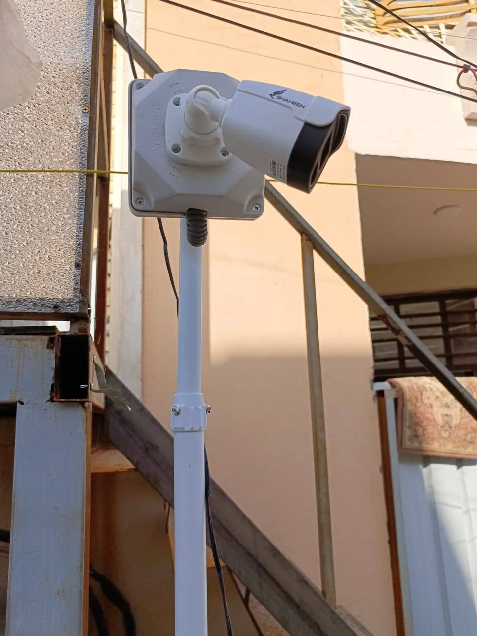 بسم الله الرحمن الرحيم
«وَقُلِ اعْمَلُوا فَسَيَرَى اللَّهُ عَمَلَكُمْ وَرَسُولُهُ وَالْمُؤْمِنُونَ 
          صدق الله العظيم

(الحمدالله تم تامين  بيت  في بغداد  الامين  منطقه حي المعلمين  

الموصفات :
 ✅كامرات  عدد5 دقه  5 ميكا بكسل  حقيقي  ملون ليلي نهاري  دبل فلاش  
   من ماركه شاهين  لاصلي وكاله ) 💯👌
جميع كامرات صوره وصوت 

✅جهاز xvrنوع  شاهين  الاصلي  دقه 5 ميكا 8جنل   العربي الحديث

✅يو بي اس ليثيوم 110 واط 

✅هارد 500 كيكا بايت     البنفسجي الاصلي  

✅بوكسات كاميرات عدد 4

✅راك حجم 2 يونت لون ابيض

✅استاند كاميرات طول 60 سانتيم عدد 2 لتصوير اكبر مساحه ممكن

✅كيبل HD دقه 4K  

وتم ربط كامرات على تليفون  ومشاهدت الكامرات في اي مكان 

▪️مع ضمان سنه  حقيقي صيانه وستبدال   في جميع ملحقات 

 ▪️نصب حترافي👌 و دقه في العمل 💯💯 

❗️❗️ملاحضه  اماكن الكامرات حسب طلب زبون❗️❗️
 
*********** #مهندس# يوسف 

🔴ومتوفر جميع انوع كامرات الاصلي وكاله 
بيع ونصب وصيانه جميع انوع كامرات 

🔴والعمل في جميع مناطق بغداد كرخ ورصافه 

ويوجد ايضآ توصيل في بغداد وجميع محافظات 

🔴ومتوفر كشف مجاني للموقع  

#كامرات 

للستفسار ***********وتساب 
#دهوا
#اسوار 
#هيكفجن
#شاهين
