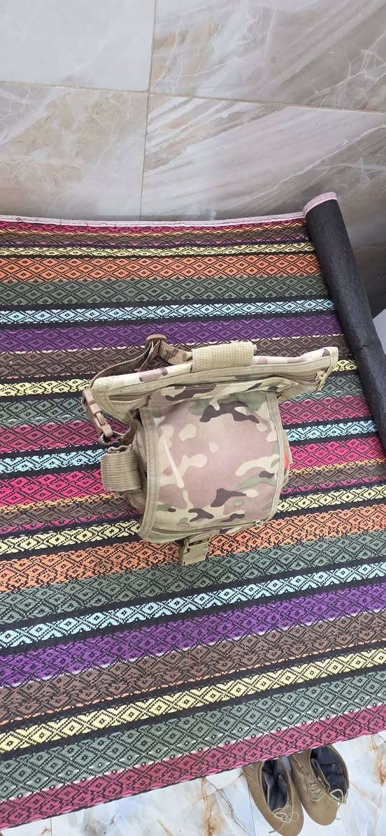 جنطة رجل متعدد واتساب او اتصال  ***********
